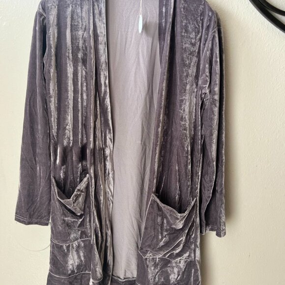 Amaryllis Womens Long Gray Velvet Cardigan With Open Front & Pockets - Picture 9 of 9